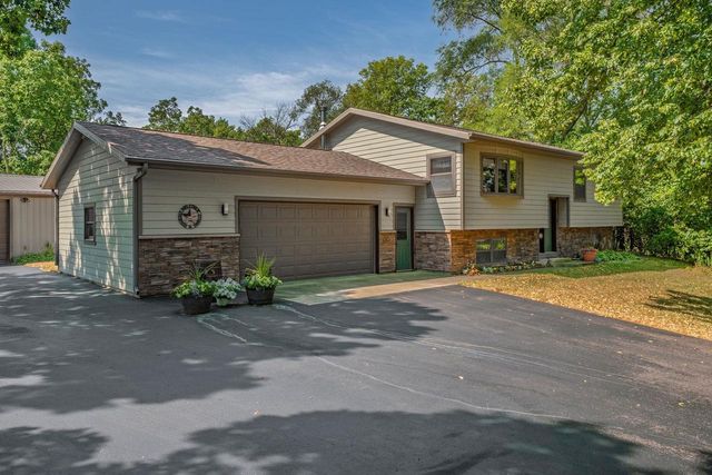 7475 Privett Road, Sauk City, WI 53583