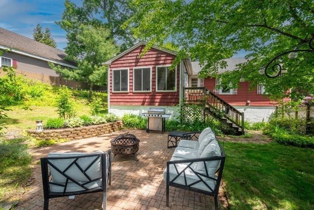 45 Riveredge Road, Billerica, MA 01862