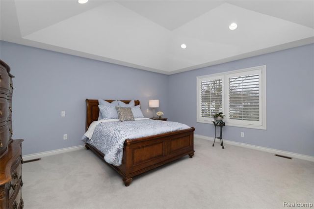 3010 E Bradford Drive, Bloomfield Hills, MI 48301