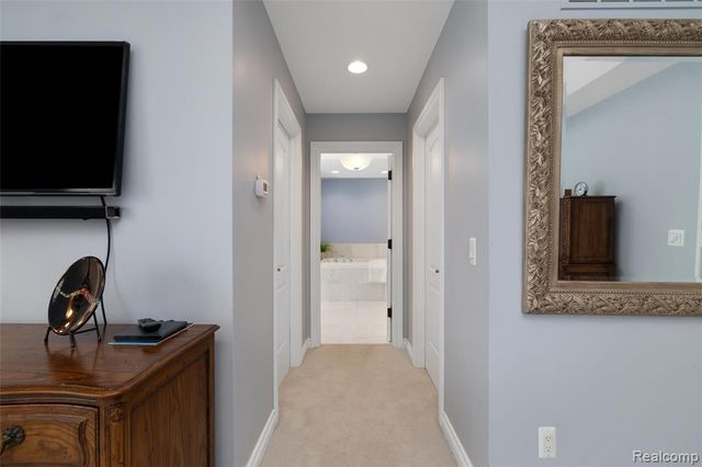 3010 E Bradford Drive, Bloomfield Hills, MI 48301