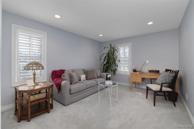 3010 E Bradford Drive, Bloomfield Hills, MI 48301