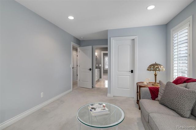 3010 E Bradford Drive, Bloomfield Hills, MI 48301