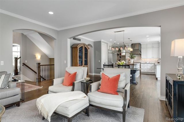 3010 E Bradford Drive, Bloomfield Hills, MI 48301