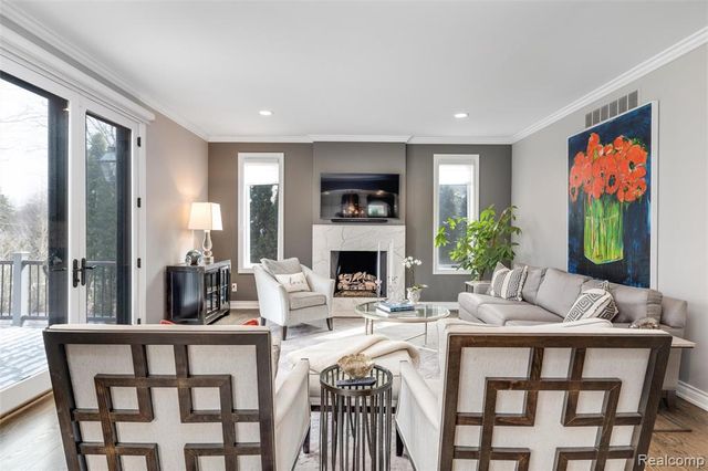 3010 E Bradford Drive, Bloomfield Hills, MI 48301