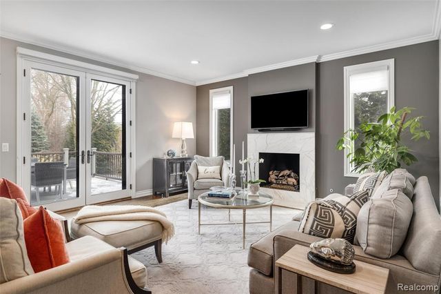 3010 E Bradford Drive, Bloomfield Hills, MI 48301