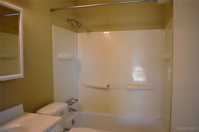 533 Glade Park Loop, Montgomery, AL 36109
