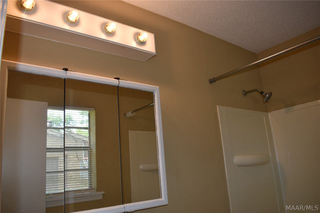 533 Glade Park Loop, Montgomery, AL 36109