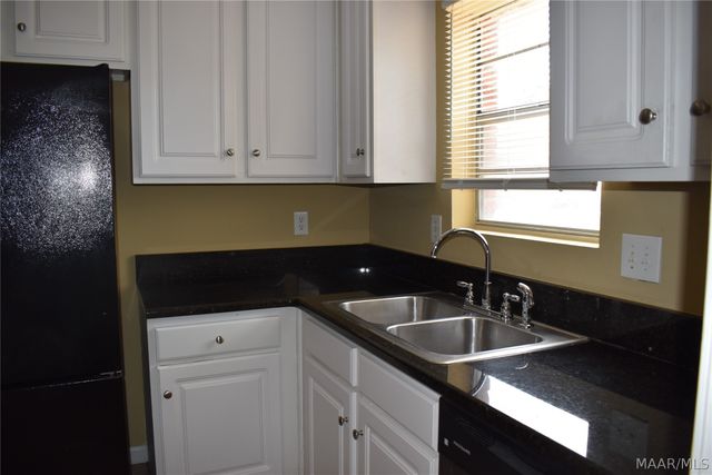 533 Glade Park Loop, Montgomery, AL 36109