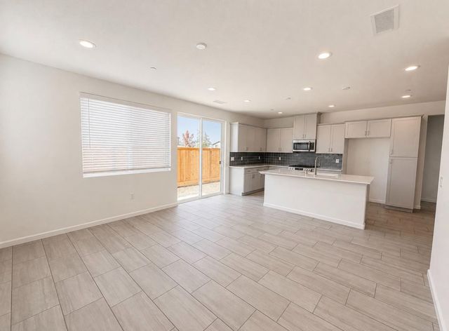 780 Josephine Avenue, Madera, CA 93636