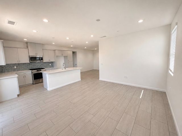 780 Josephine Avenue, Madera, CA 93636