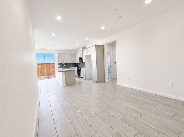 780 Josephine Avenue, Madera, CA 93636