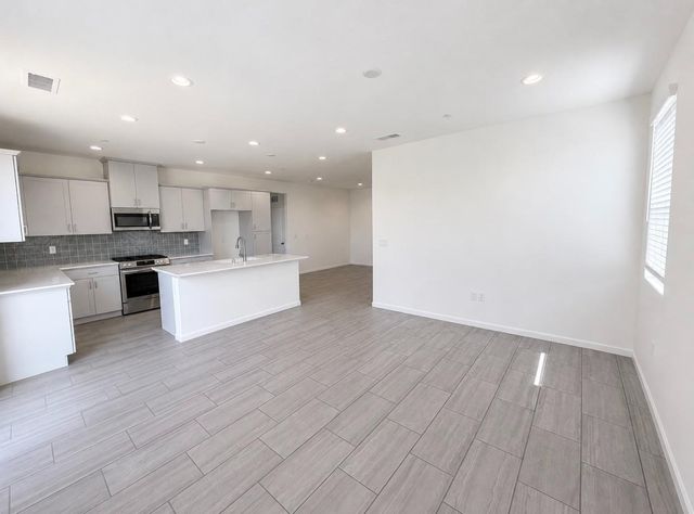 780 Josephine Avenue, Madera, CA 93636