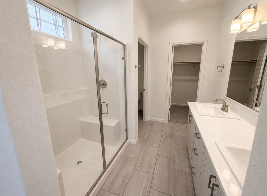 Image 10 of property listing at 780 Josephine Avenue, Madera, CA 93636