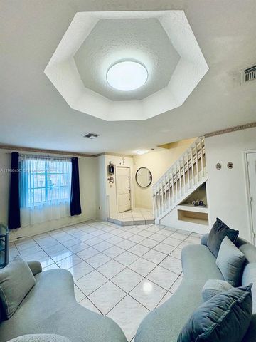 8346 NW 10th St 1F, Miami, FL 33126