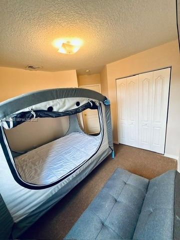 8346 NW 10th St 1F, Miami, FL 33126