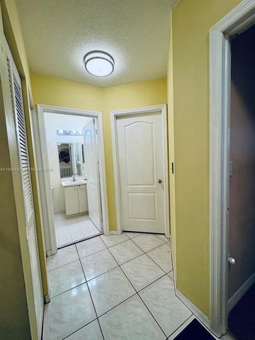 8346 NW 10th St 1F, Miami, FL 33126