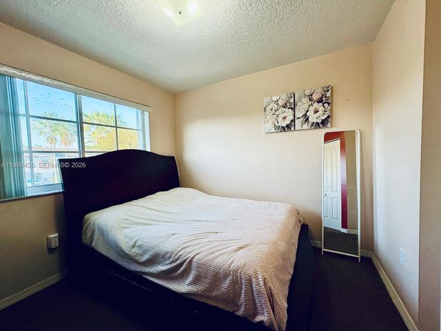 8346 NW 10th St 1F, Miami, FL 33126