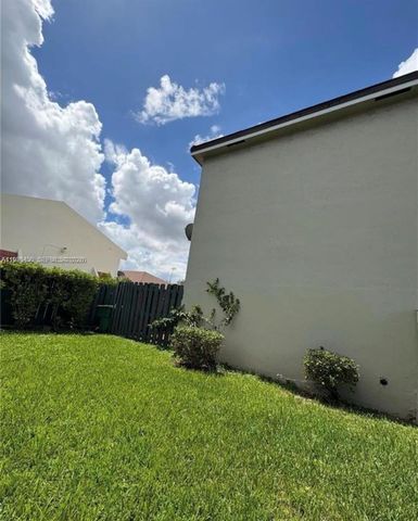 8346 NW 10th St 1F, Miami, FL 33126