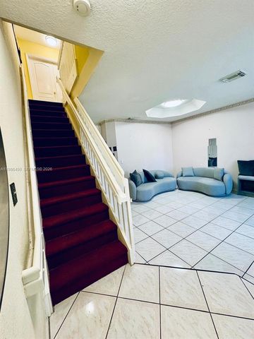 8346 NW 10th St 1F, Miami, FL 33126