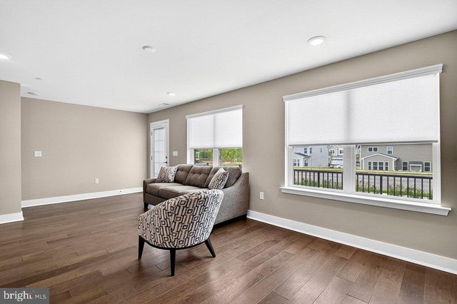 101 LOIS SERUBY DR, Titusville, NJ 08560