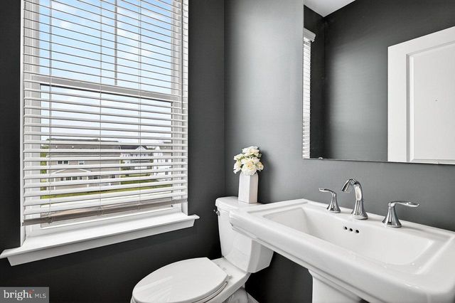 101 LOIS SERUBY DR, Titusville, NJ 08560