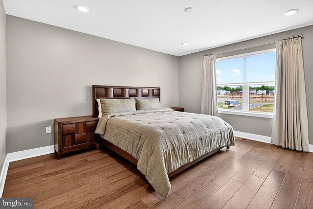 101 LOIS SERUBY DR, Titusville, NJ 08560