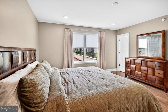 101 LOIS SERUBY DR, Titusville, NJ 08560