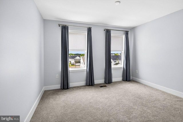 101 LOIS SERUBY DR, Titusville, NJ 08560