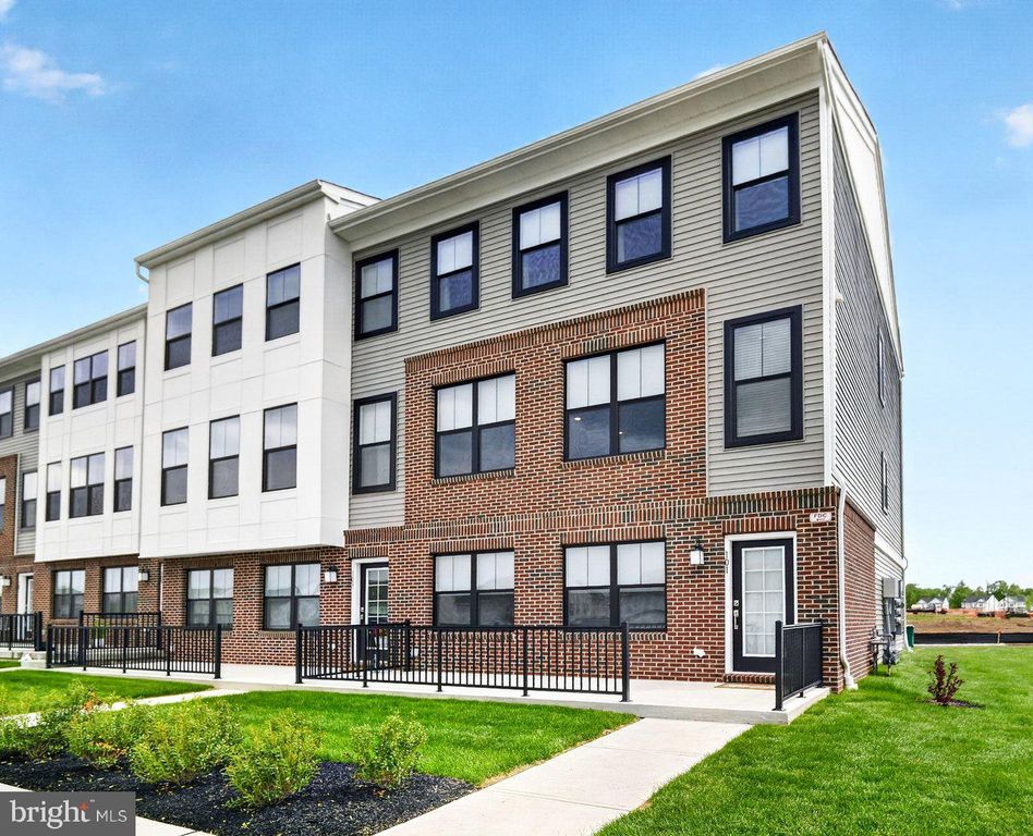101 LOIS SERUBY DR, Titusville, NJ 08560