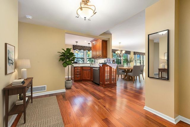 471 W South Street 105, Kalamazoo, MI 49007