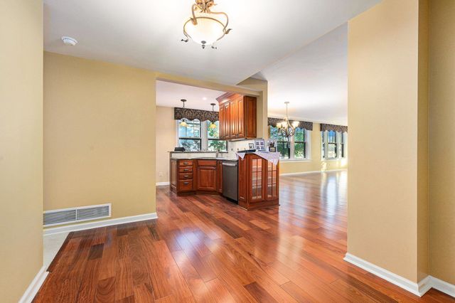 471 W South Street 105, Kalamazoo, MI 49007