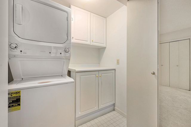 471 W South Street 105, Kalamazoo, MI 49007