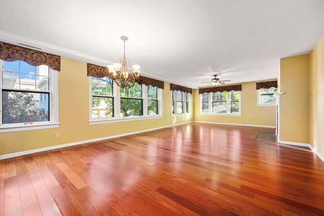 471 W South Street 105, Kalamazoo, MI 49007