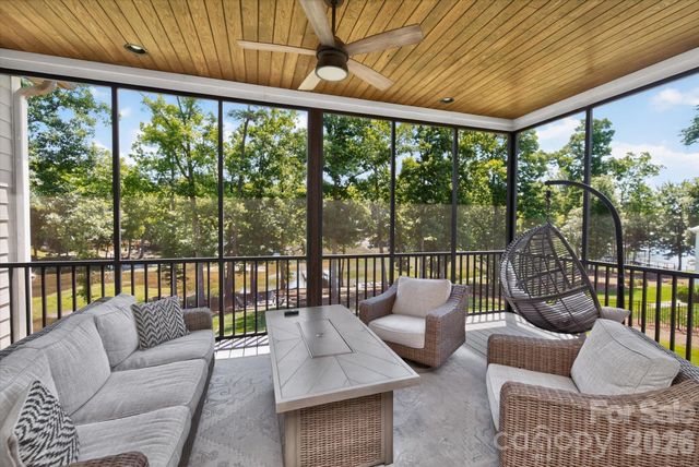 827 Misty Arbor Ford, Clover, SC 29710