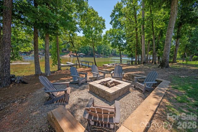 827 Misty Arbor Ford, Clover, SC 29710
