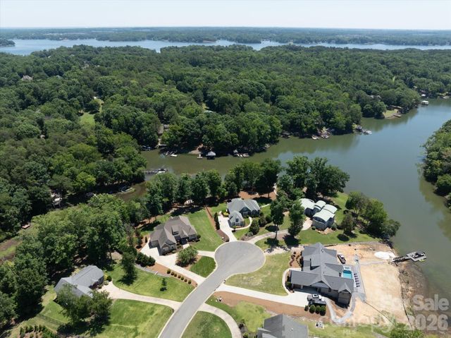 827 Misty Arbor Ford, Clover, SC 29710