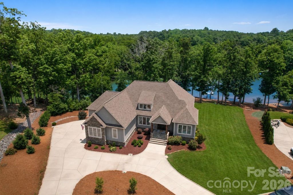 827 Misty Arbor Ford, Clover, SC 29710