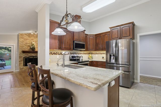 2323 Wilderness Wood, San Antonio, TX 78231