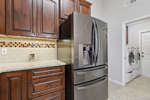 2323 Wilderness Wood, San Antonio, TX 78231