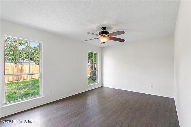 306 FAWNRIDGE Lane, Orange Park, FL 32073