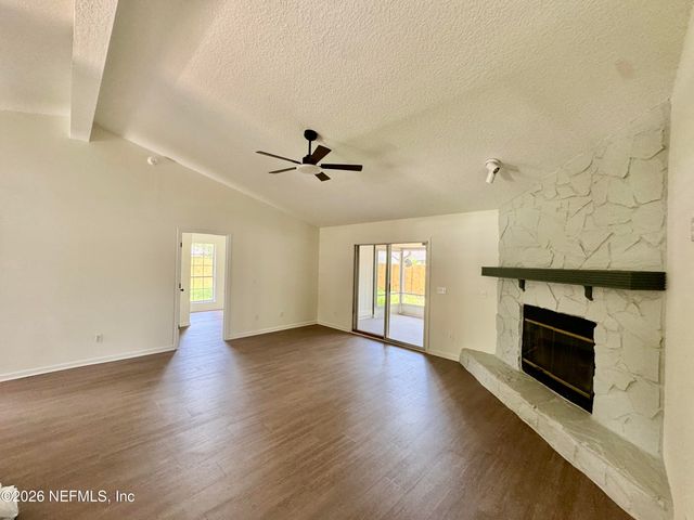 306 FAWNRIDGE Lane, Orange Park, FL 32073
