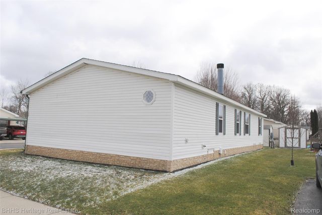 26 Basket Branch, Fenton, MI 48430