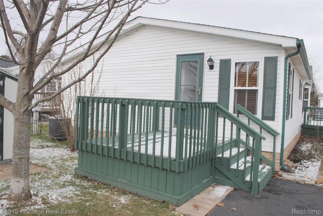 26 Basket Branch, Fenton, MI 48430