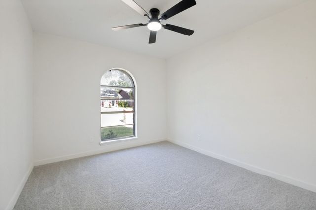 1910 Rambling Ridge Lane, Carrollton, TX 75007