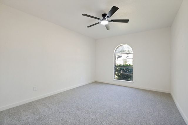 1910 Rambling Ridge Lane, Carrollton, TX 75007