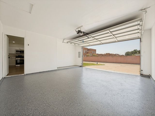 1910 Rambling Ridge Lane, Carrollton, TX 75007