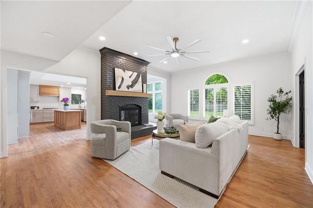 3353 W 129th Terrace, Leawood, KS 66209