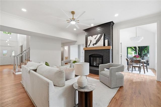 3353 W 129th Terrace, Leawood, KS 66209