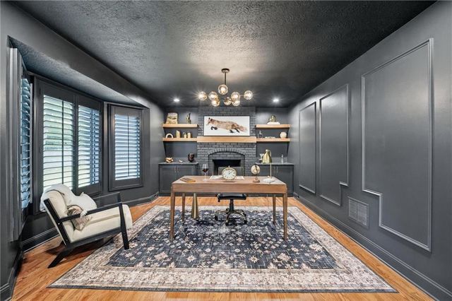 3353 W 129th Terrace, Leawood, KS 66209