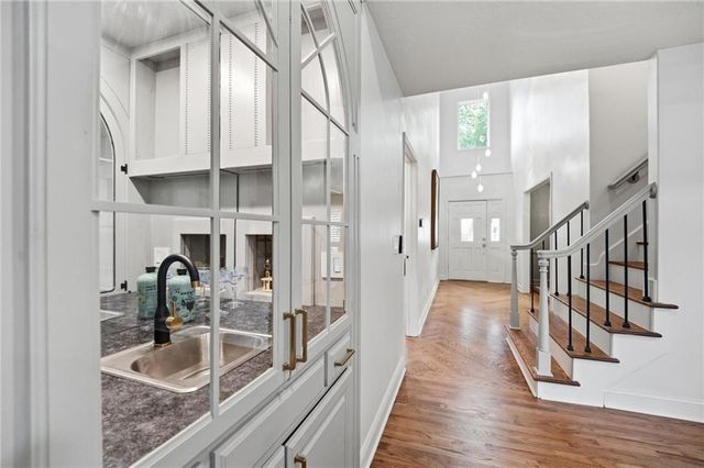3353 W 129th Terrace, Leawood, KS 66209